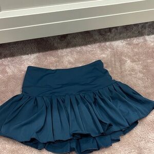 Elegant Gold Hinge Navy Blue Pleated Skirt